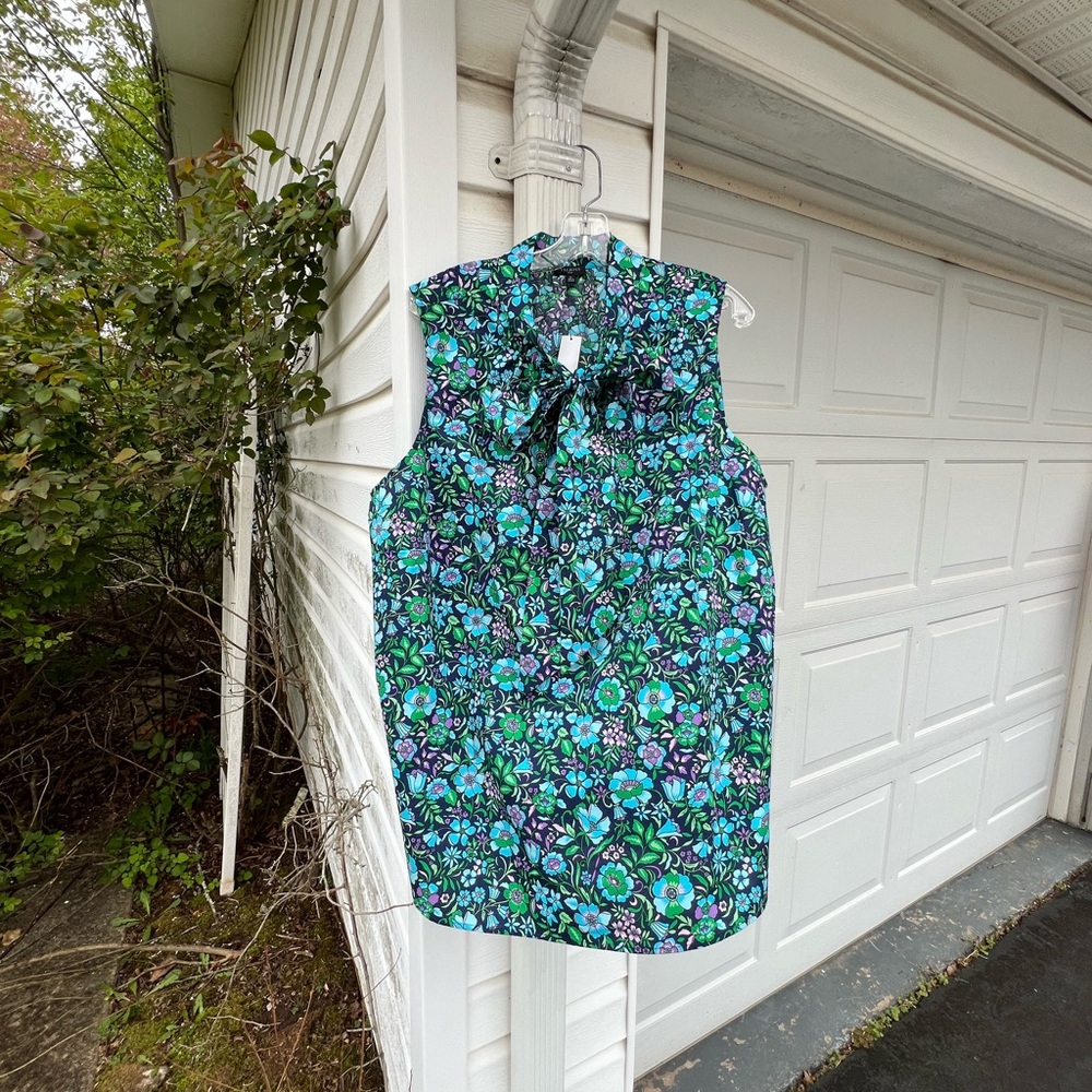 NWT Talbots Gorgeous Navy Green Lavender Blue Floral Tie Neck Sleeveless